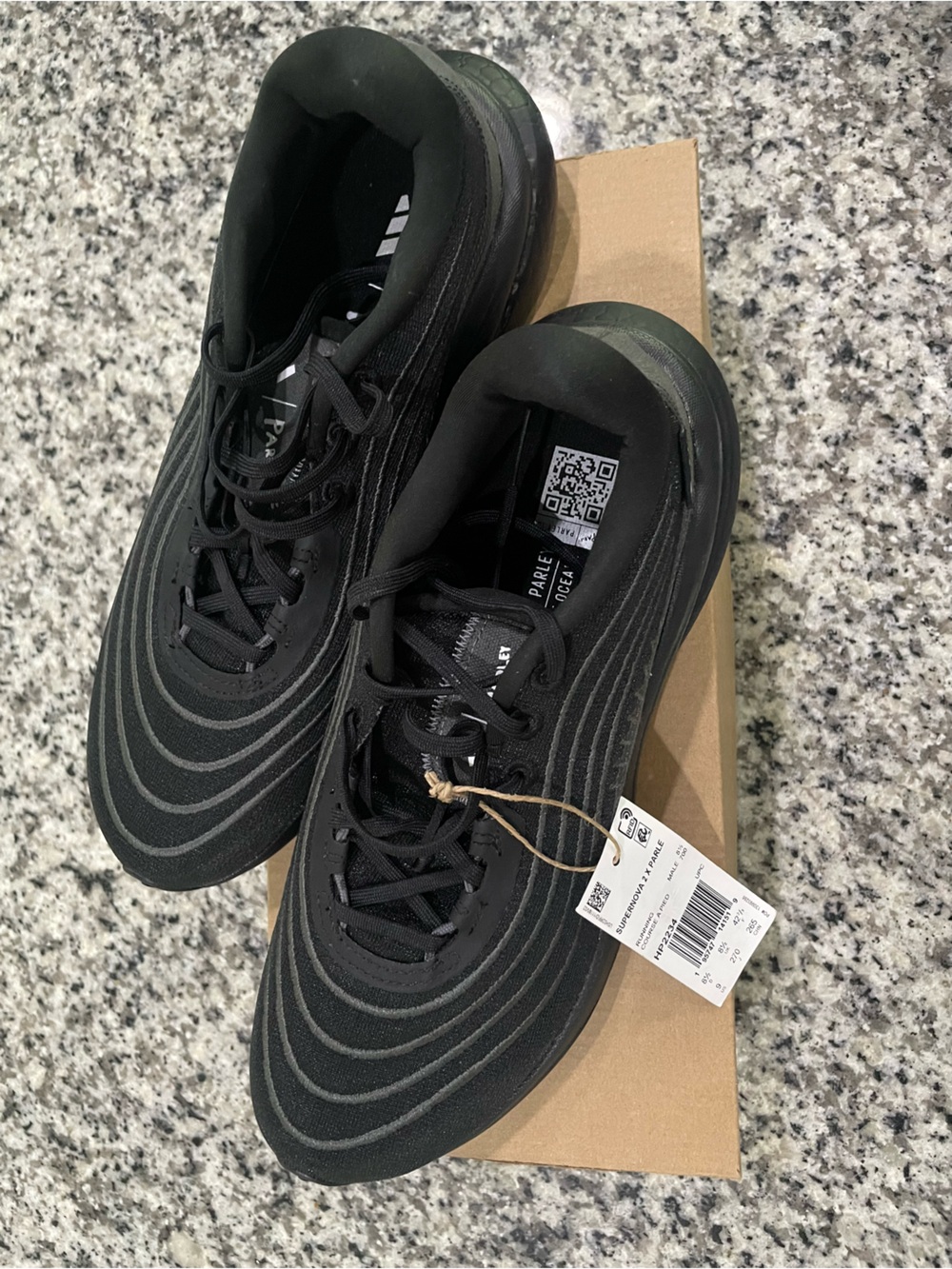 Adidas Parley Men's Black Athletic Trainers with Wave-Style Upper